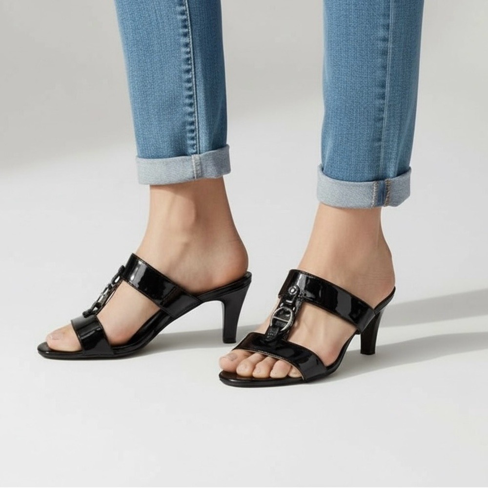 Etienne Aigner Women 9M‎ Black Milo Heeled Sandal Horseshoe Open Toe Straps